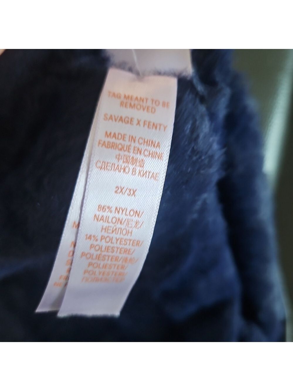 Savage X Fenty Fluff It Up Robe Navy Blue Plush NWT 2X/3X - Picture 4 of 4
